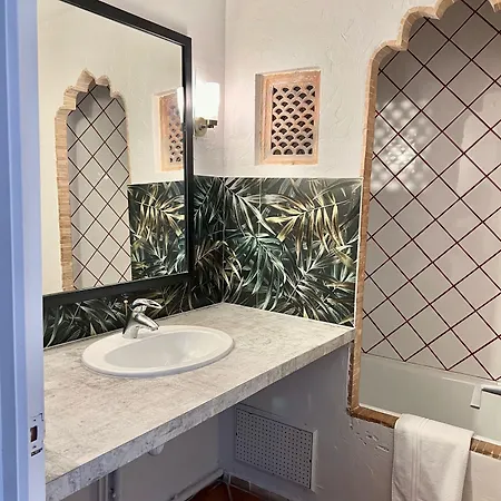 Hotell De La Gare 2*