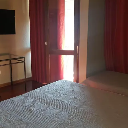 De La Gare 2* Aix-les-Bains